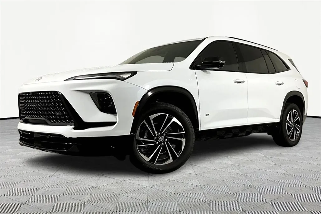 2026 Buick Enclave Sport Touring photo 1