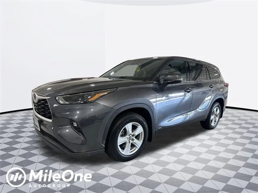 2022 Toyota Highlander Hybrid LE Sport photo 1
