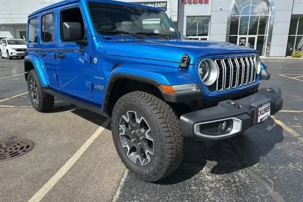 2024 Jeep Wrangler Sahara photo 1