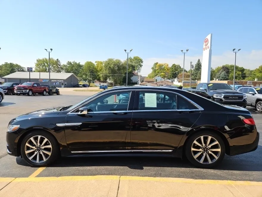 2020 Lincoln Continental photo 1