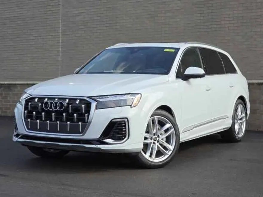 2025 Audi Q7 55 Premium photo 1