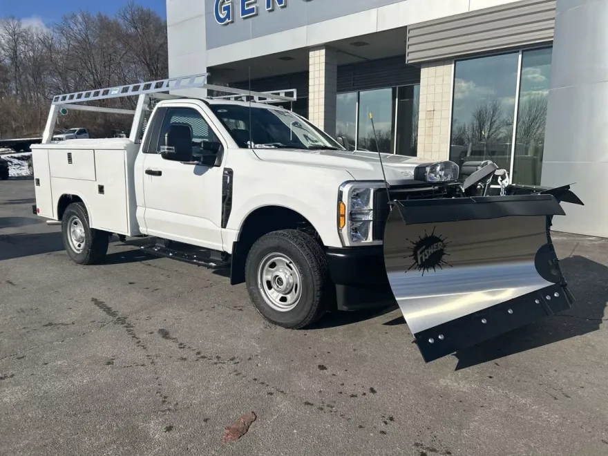 2024 Ford F-350 XL photo 1