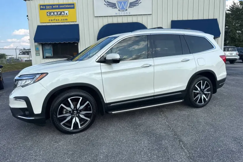 2019 Honda Pilot Elite photo 1