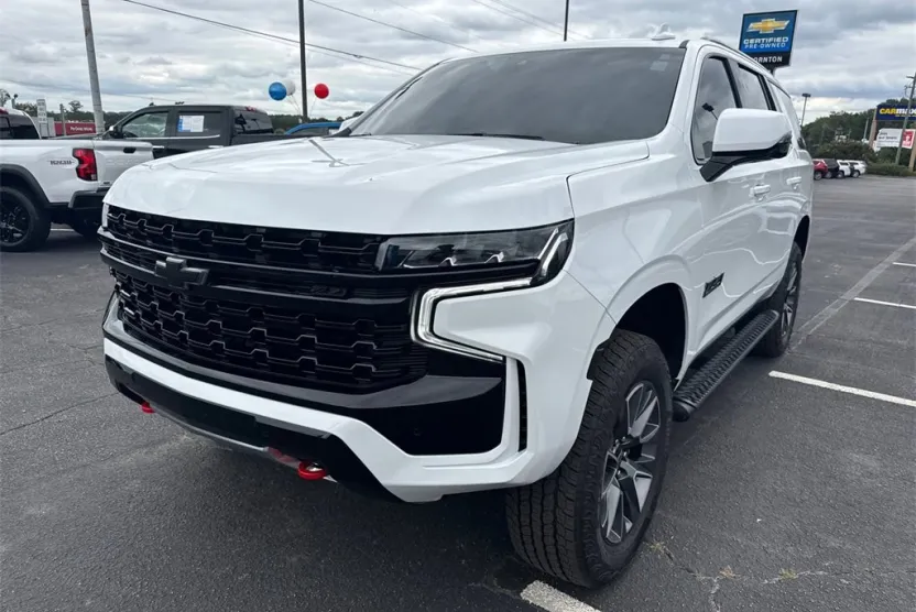 2024 Chevrolet Tahoe Z71 photo 1