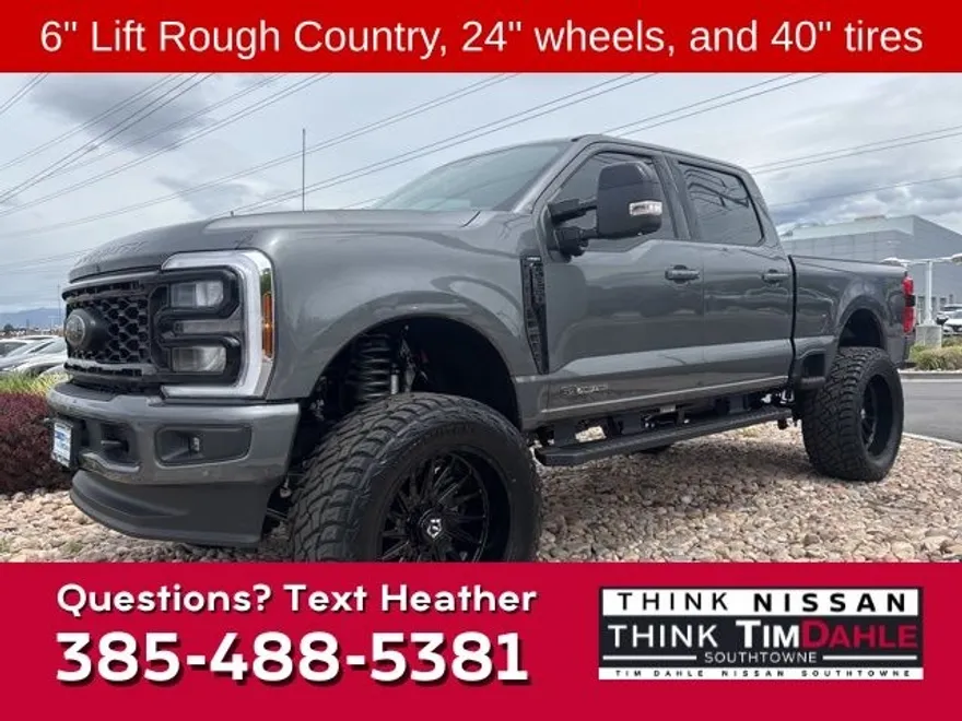 2025 Ford F-350 Lariat photo 1