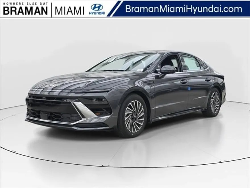 2025 Hyundai Sonata Hybrid SEL photo 1