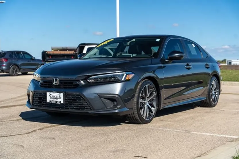 2024 Honda Civic Touring photo 1
