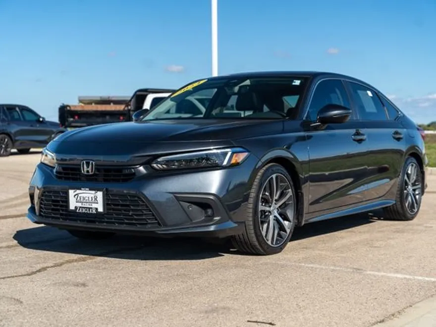 2024 Honda Civic Touring photo 1