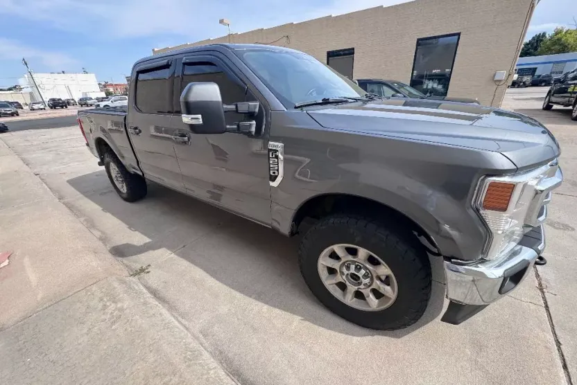 2021 Ford F-250 Lariat photo 1