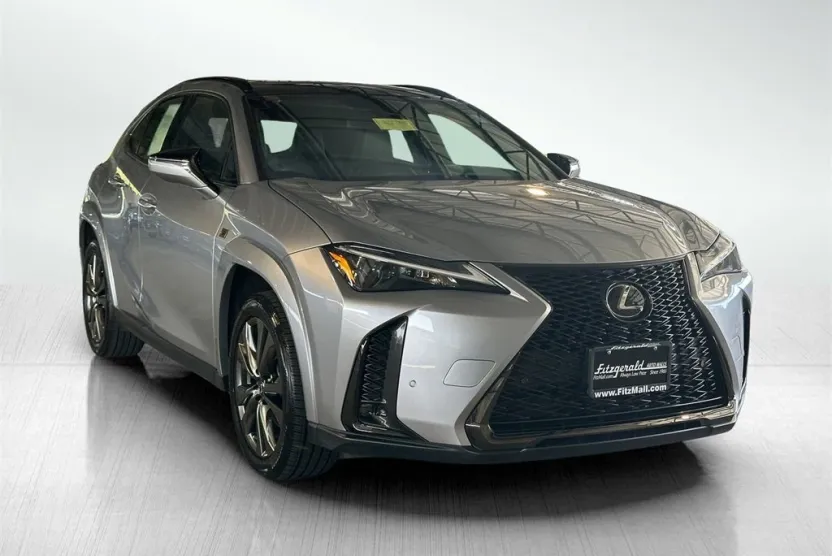 2023 Lexus UX 250h F SPORT Design photo 1