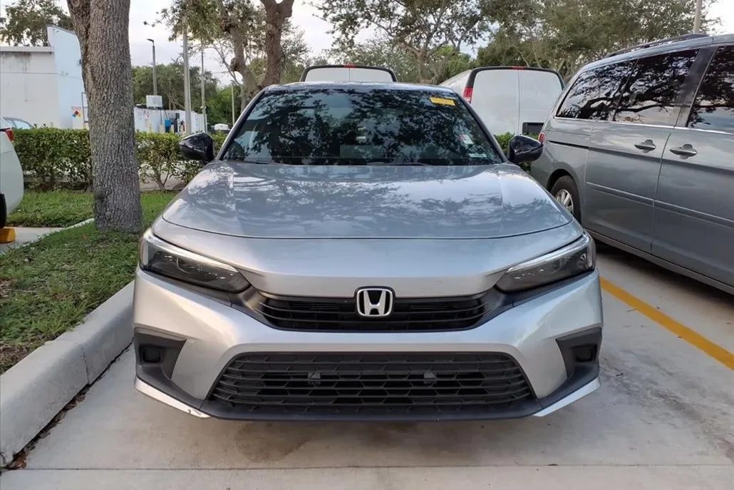 2023 Honda Civic Sport photo 1