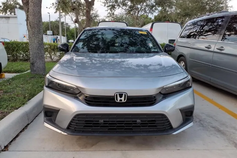 2023 Honda Civic Sport photo 1