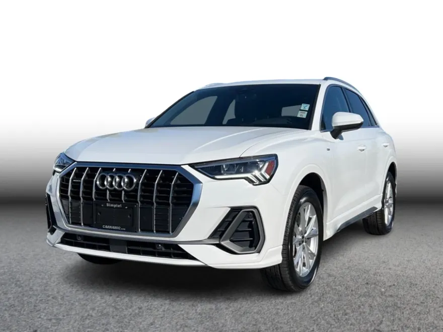 2023 Audi Q3 45 TFSI S line Premium photo 1