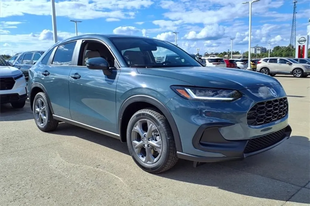 2026 Honda HR-V LX photo 1