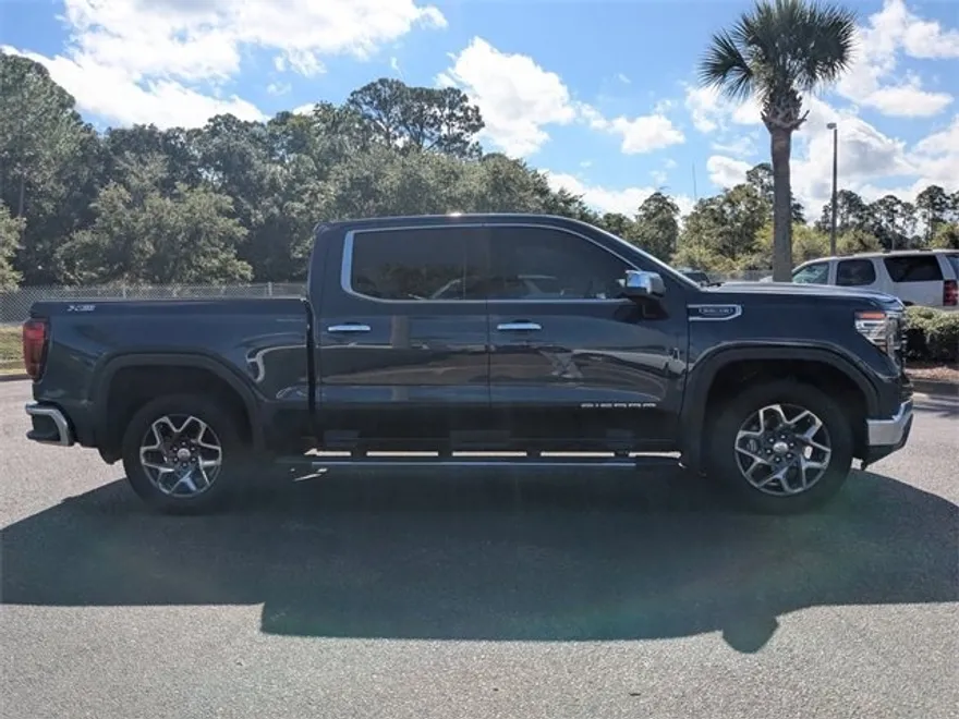 2022 Gmc Sierra 1500 SLT photo 1