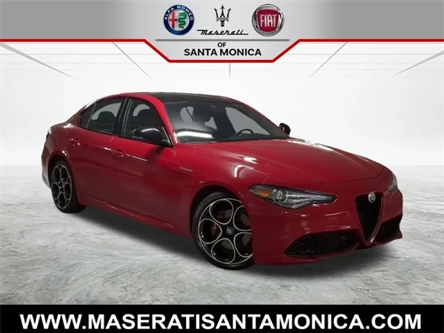 2022 Alfa Romeo Giulia Ti - VELOCE photo 1