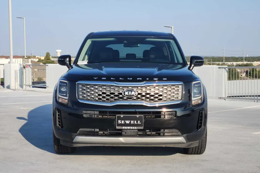 2021 Kia Telluride LX photo 1