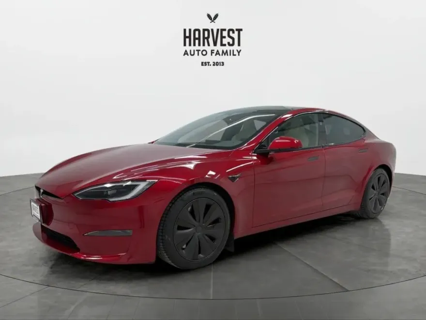 2024 Tesla Model S Plaid photo 1
