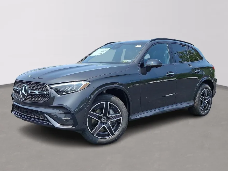 2025 Mercedes Benz GLC 300 4MATIC photo 1