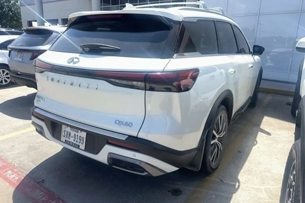 2023 Infiniti QX60 Sensory photo 1