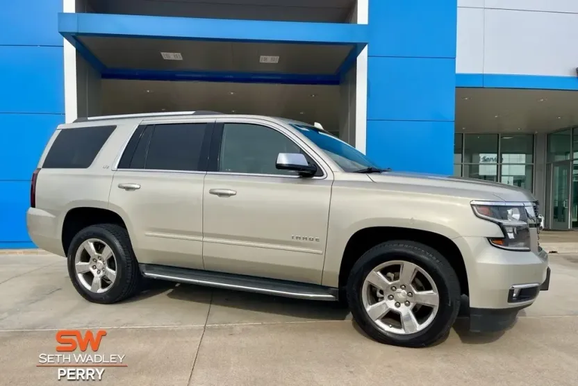 2016 Chevrolet Tahoe LTZ photo 1