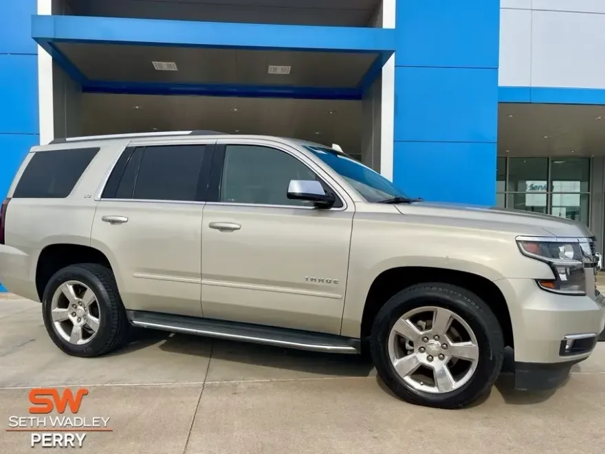 2016 Chevrolet Tahoe LTZ photo 1
