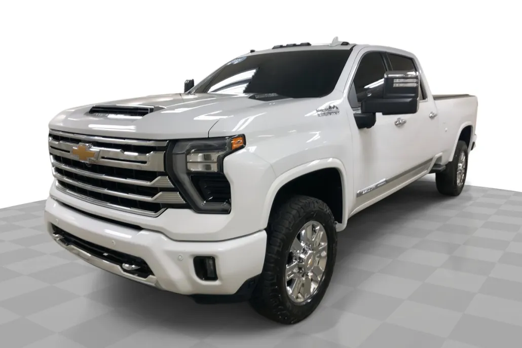2024 Chevrolet Silverado 3500HD High Country photo 1