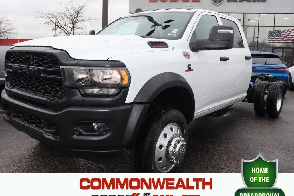 2024 Ram 4500 Tradesman photo 1