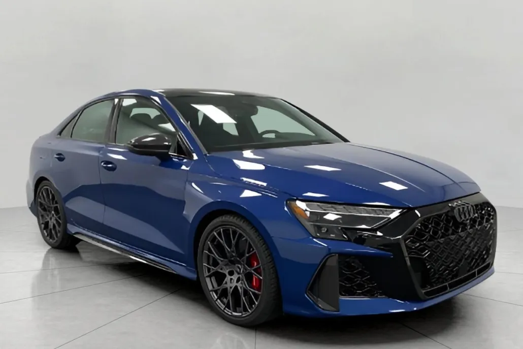 2025 Audi RS 3 Base photo 1