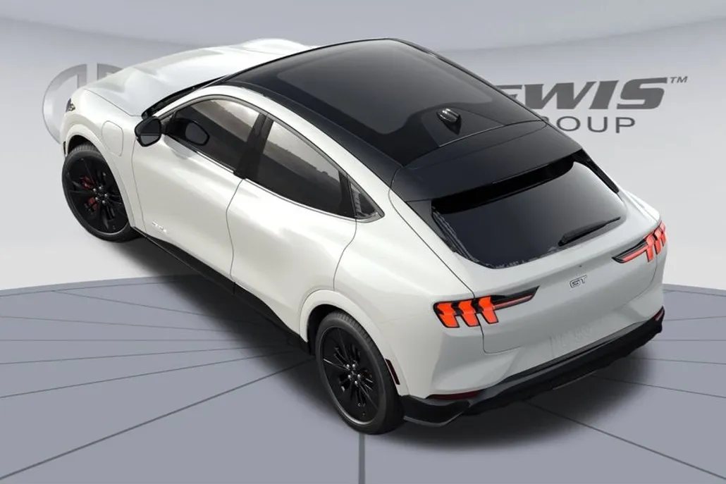 2025 Ford Mustang Mach-E GT photo 1