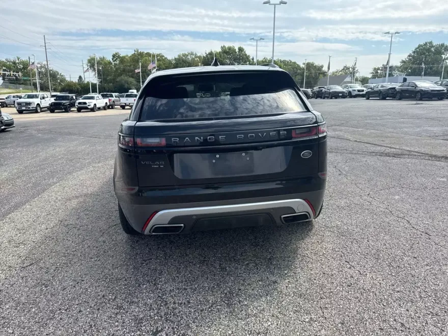 2018 Land Rover Range Rover Velar SE photo 1