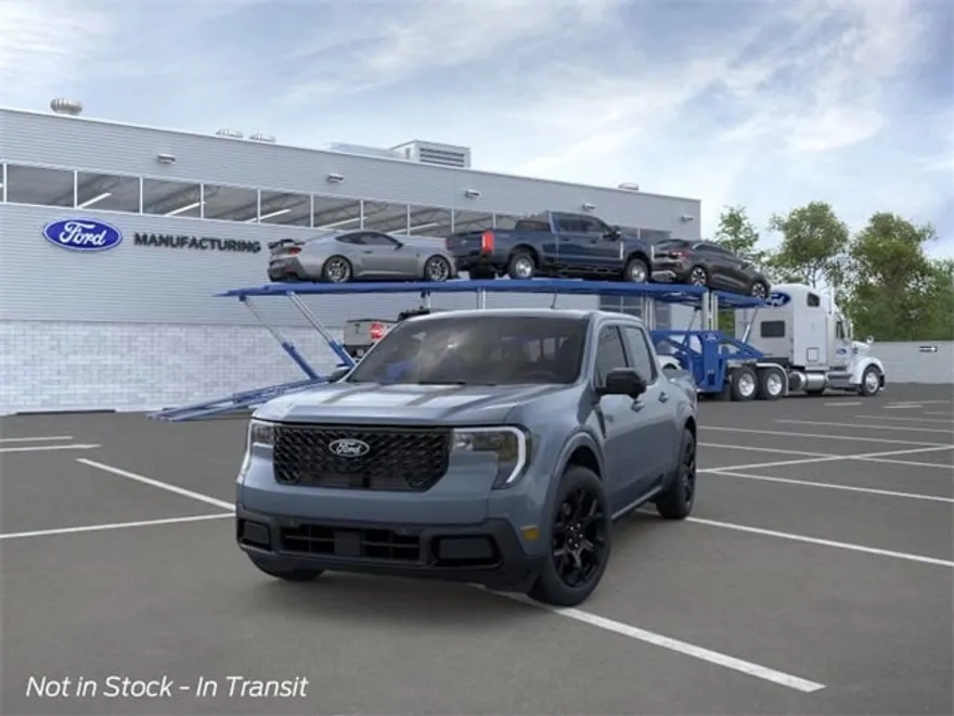 2025 Ford Maverick Lariat photo 1