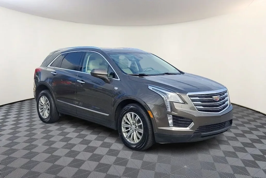 2019 Cadillac XT5 Luxury photo 1