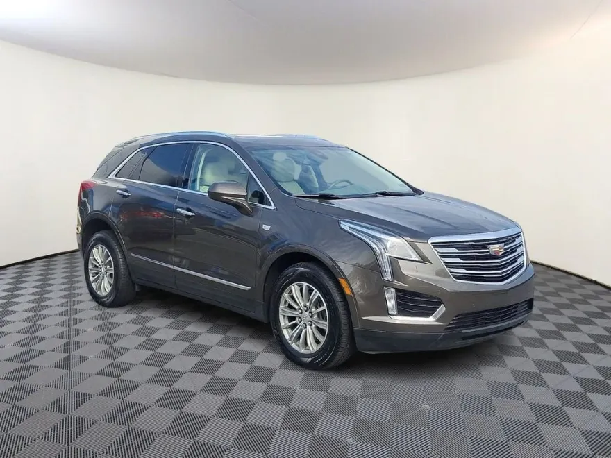 2019 Cadillac XT5 Luxury photo 1