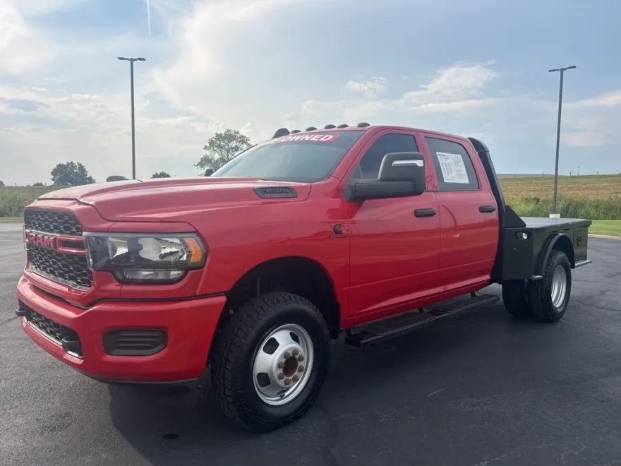 2023 Ram 3500 Tradesman photo 1