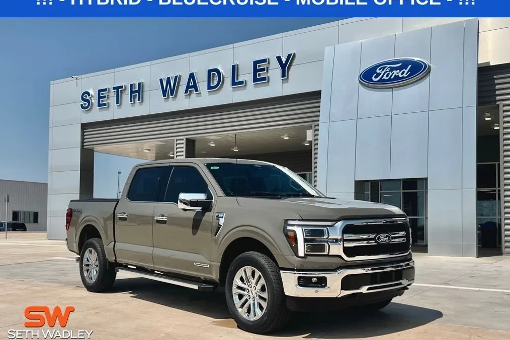 2025 Ford F-150 Lariat photo 1
