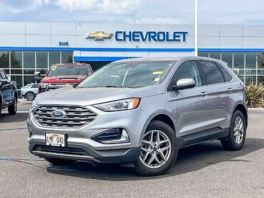 2022 Ford Edge SEL photo 1