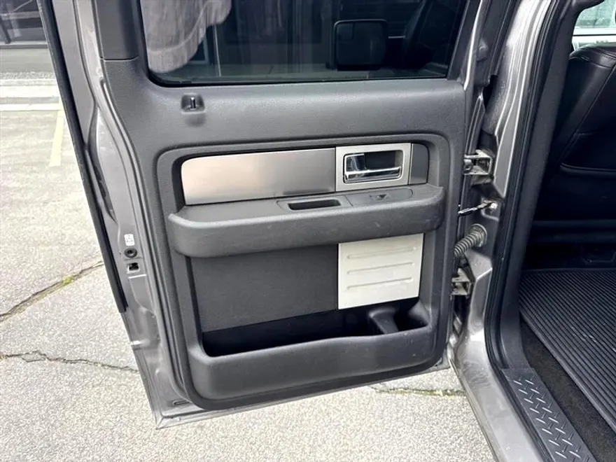 2014 Ford F-150 XL photo 11