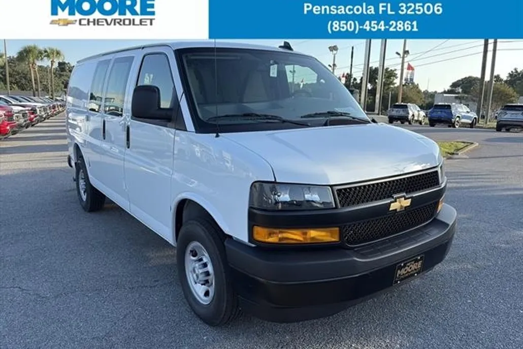 2025 Chevrolet Express Cargo 2500 photo 1