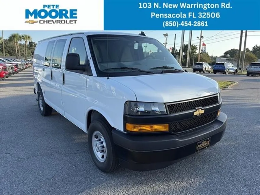 2025 Chevrolet Express Cargo 2500 photo 1