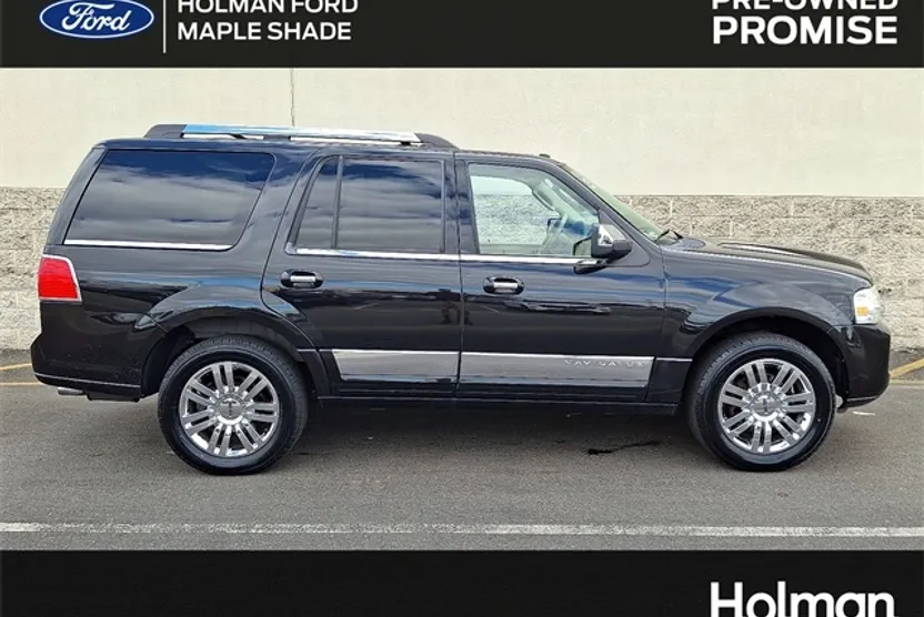 2010 Lincoln Navigator Base photo 1