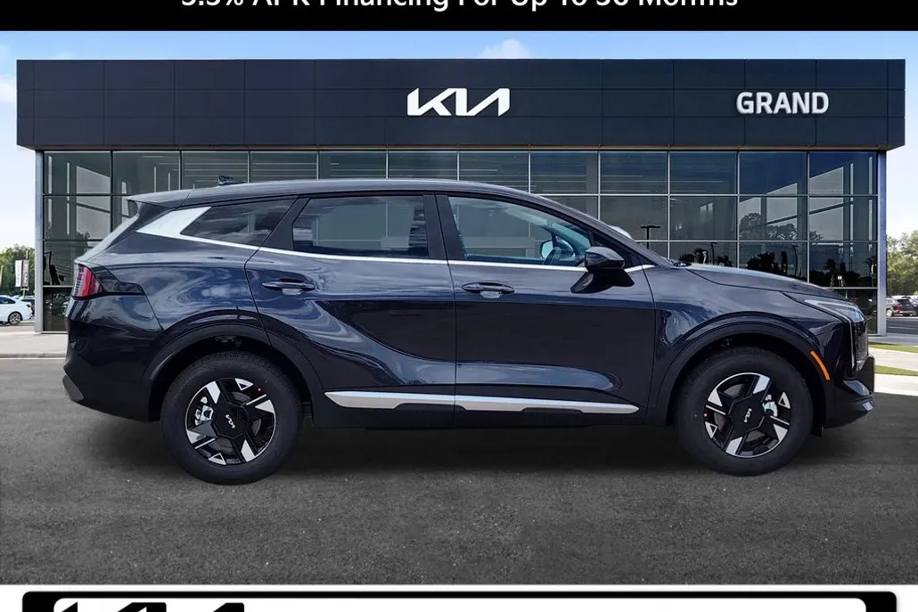2026 Kia Sportage LX photo 1