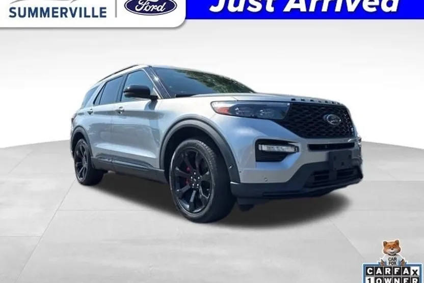 2021 Ford Explorer ST photo 1