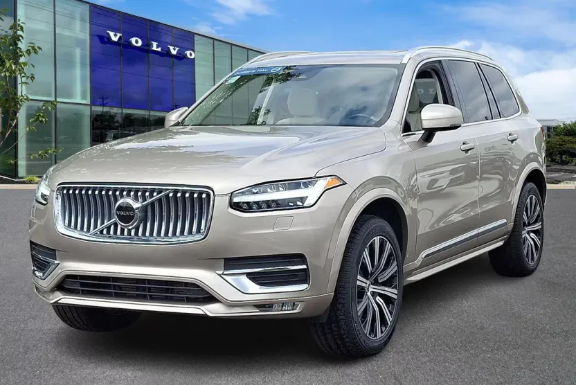 2024 Volvo XC90 B5 AWD Core photo 1