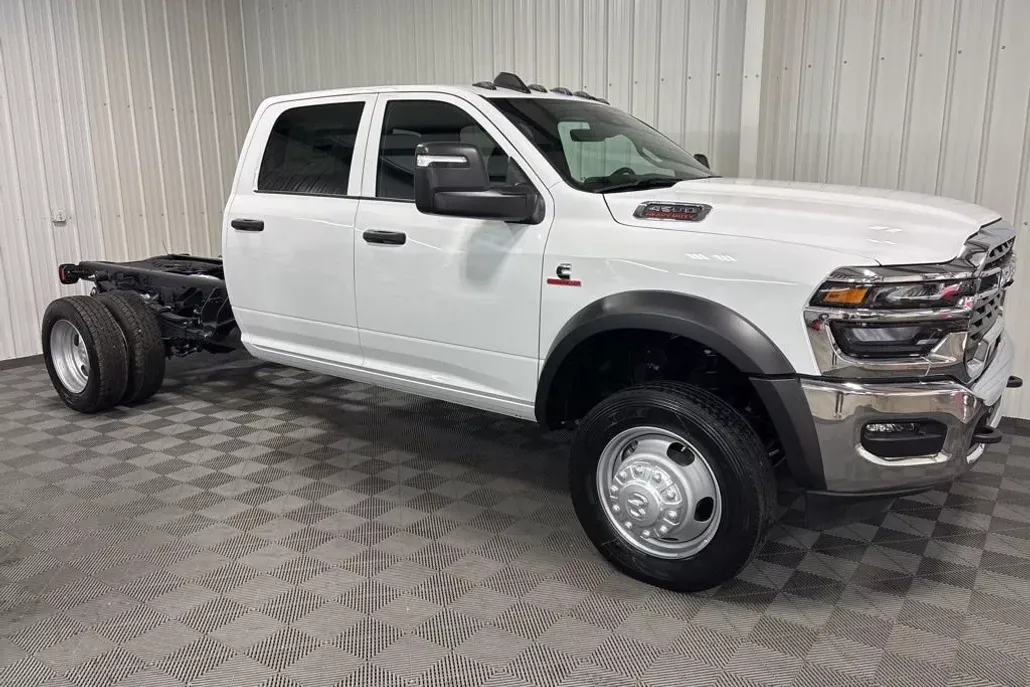2026 Ram 4500 Tradesman photo 1