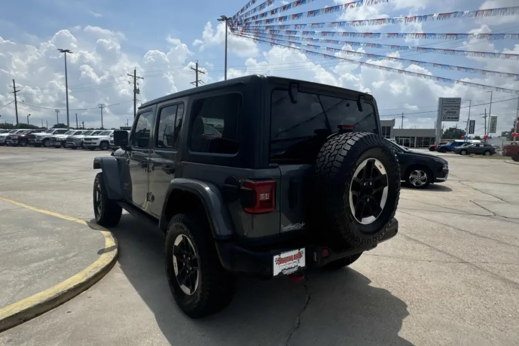 2021 Jeep Wrangler Unlimited Rubicon photo 1