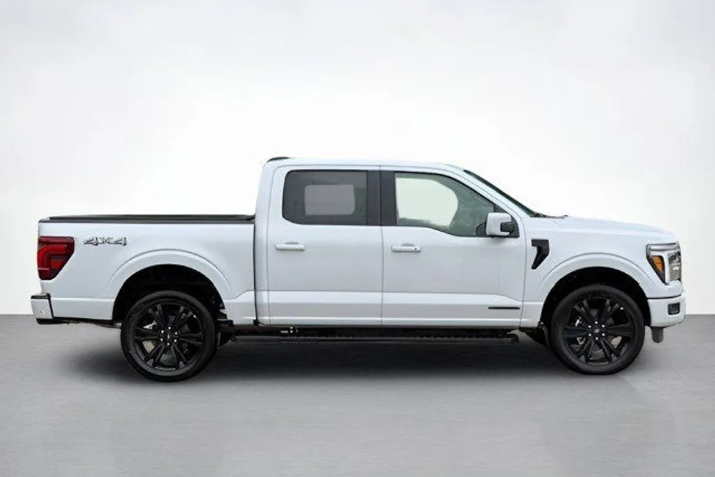 2025 Ford F-150 Lariat photo 1
