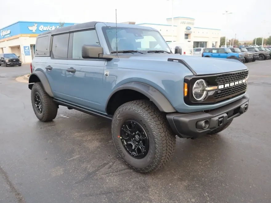 2025 Ford Bronco Big Bend photo 1
