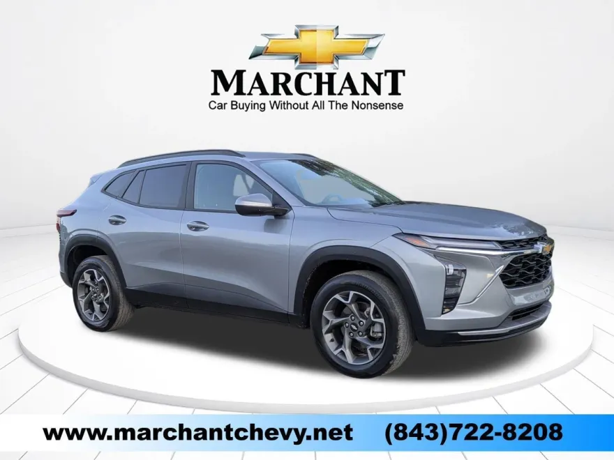 2024 Chevrolet Trax LT photo 1