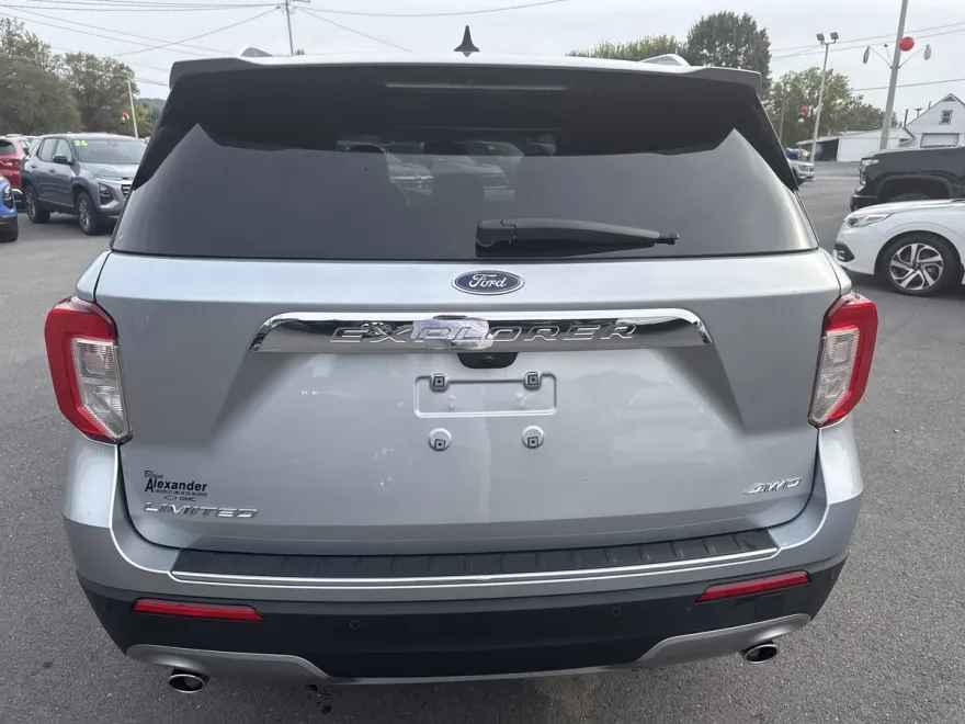 2023 Ford Explorer Limited photo 1